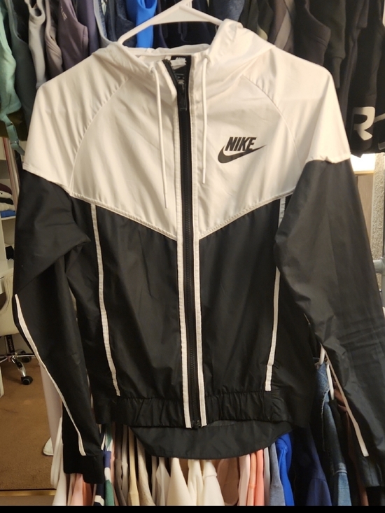 Nike Jackets & Blazers - Nike Windbreaker Jacket Hoodie XS
